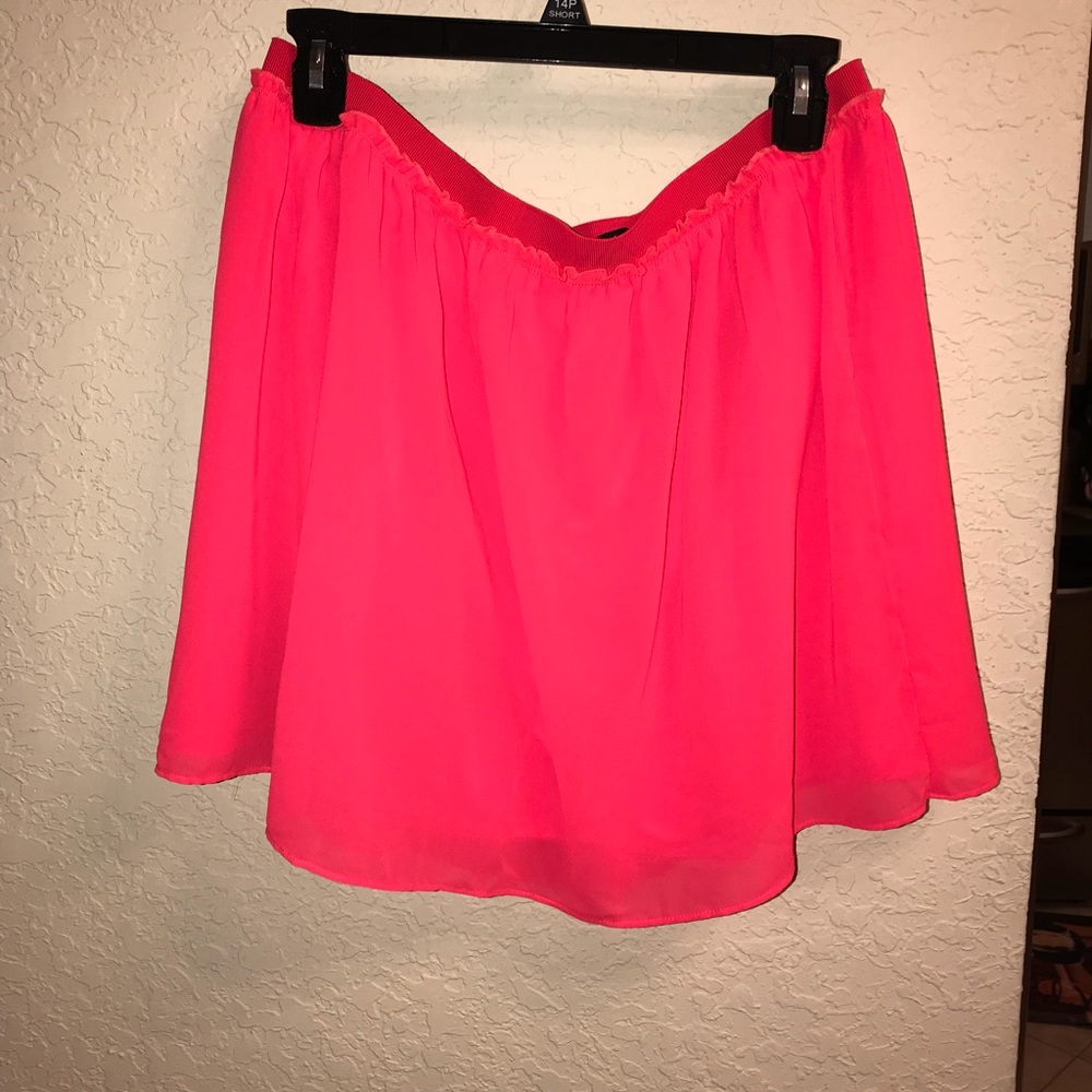 American Eagle Large Hot Pink Skirt